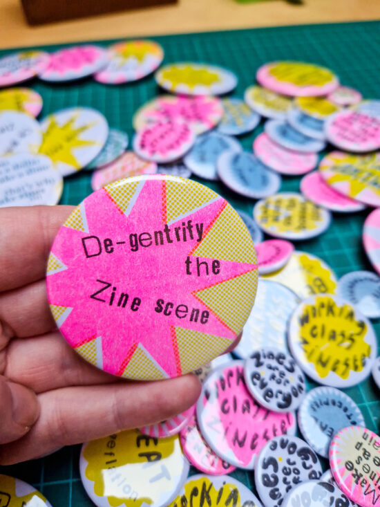 De-gentrify the Zine Scene (59mm riso badge)